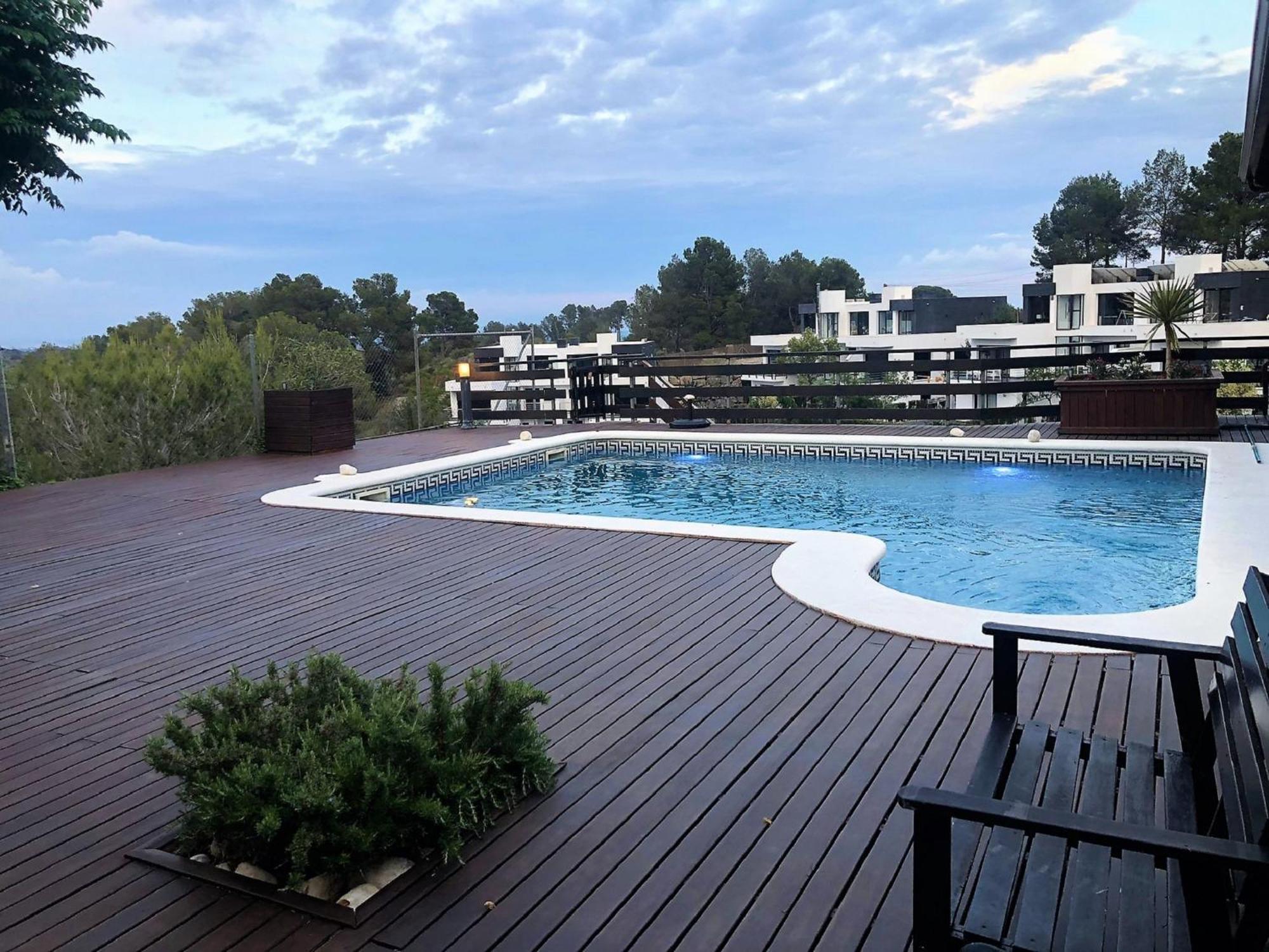 Villa Du Lac Speciale Pour Famille Avec Enfant Riudecanyes Exterior photo